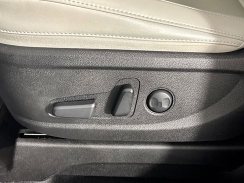 Certified 2024 Kia Telluride S w/ S Sunroof Package image 9