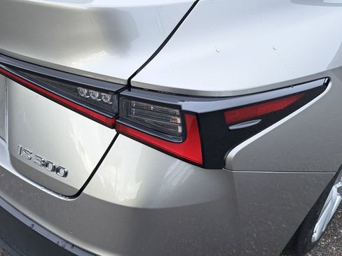 Used 2021 Lexus IS 300 image 37