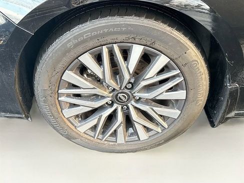 Used 2023 Nissan Altima 2.5 SV image 30