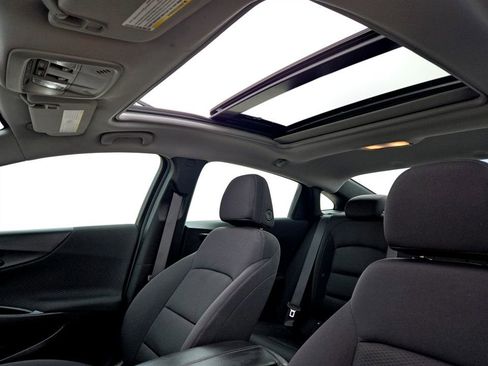 Used 2024 Chevrolet Malibu LT image 31