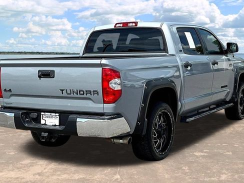Used 2018 Toyota Tundra SR5 w/ SR5 Upgrade Package AWD/4WD image 8