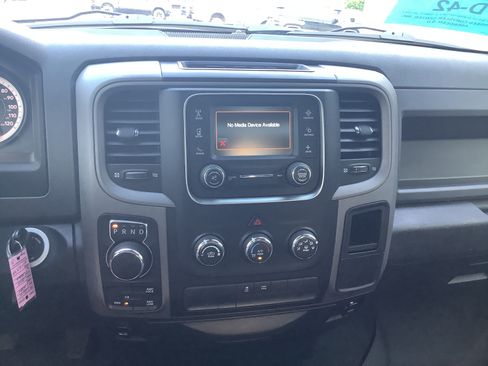 Used 2014 RAM 1500 Express w/ Black Ram 1500 Express Group AWD/4WD image 16