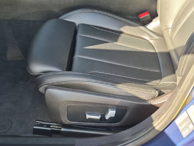 Used 2022 BMW 330e RWD image 14