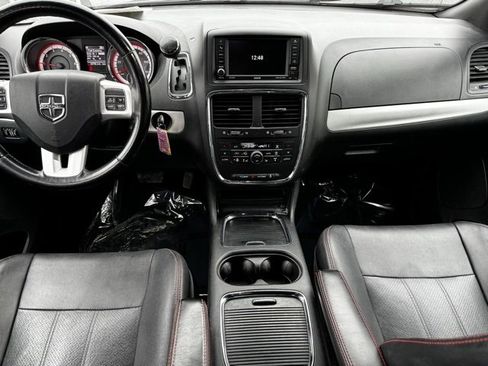 Used 2019 Dodge Grand Caravan GT image 11