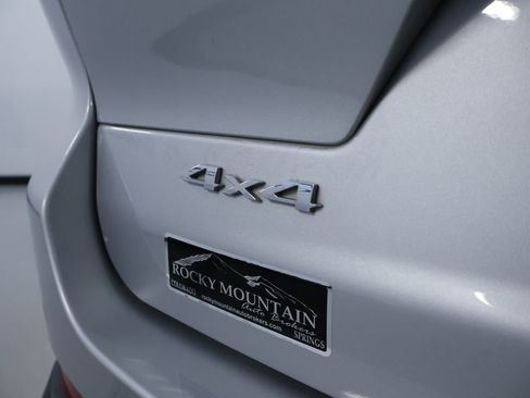 Used 2023 Jeep Grand Cherokee L Laredo image 12