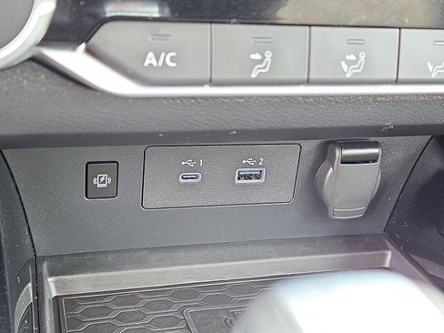 Used 2023 Nissan Altima 2.5 SR w/ SR Premium Package image 24