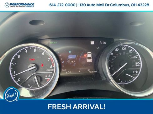 Used 2019 Toyota Camry XLE w/ Navigation Package FWD image 17