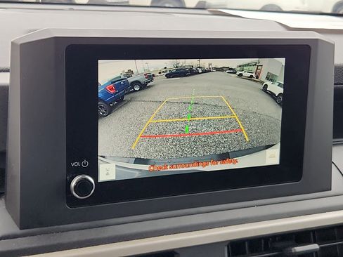 Used 2024 Toyota Tacoma SR image 13