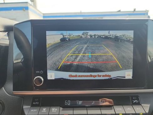 Used 2025 Toyota Camry LE image 24
