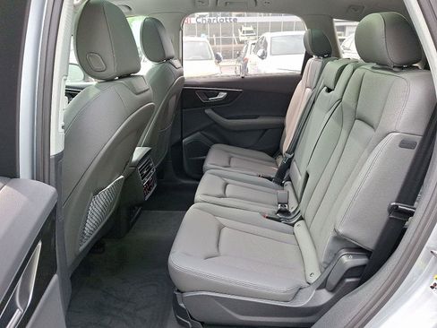 New 2025 Audi Q7 Premium Plus image 9