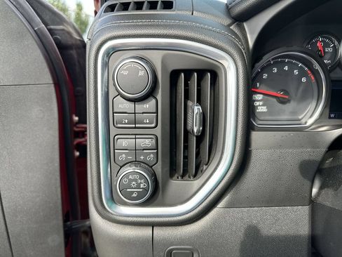 Certified 2019 Chevrolet Silverado 1500 LTZ AWD/4WD image 17