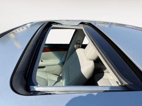 Used 2011 Toyota Avalon Limited FWD image 12
