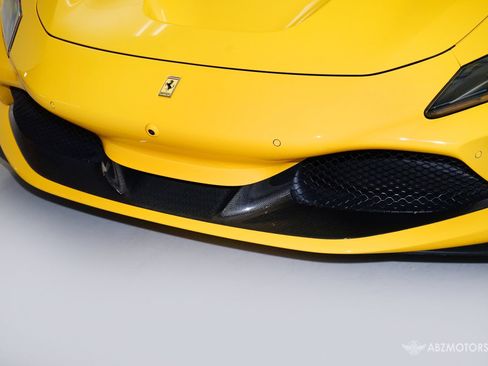 Used 2022 Ferrari F8 Tributo RWD image 10