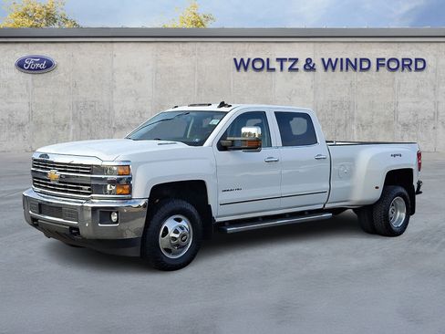 Used 2015 Chevrolet Silverado 3500 LTZ w/ Duramax Plus Package image 3
