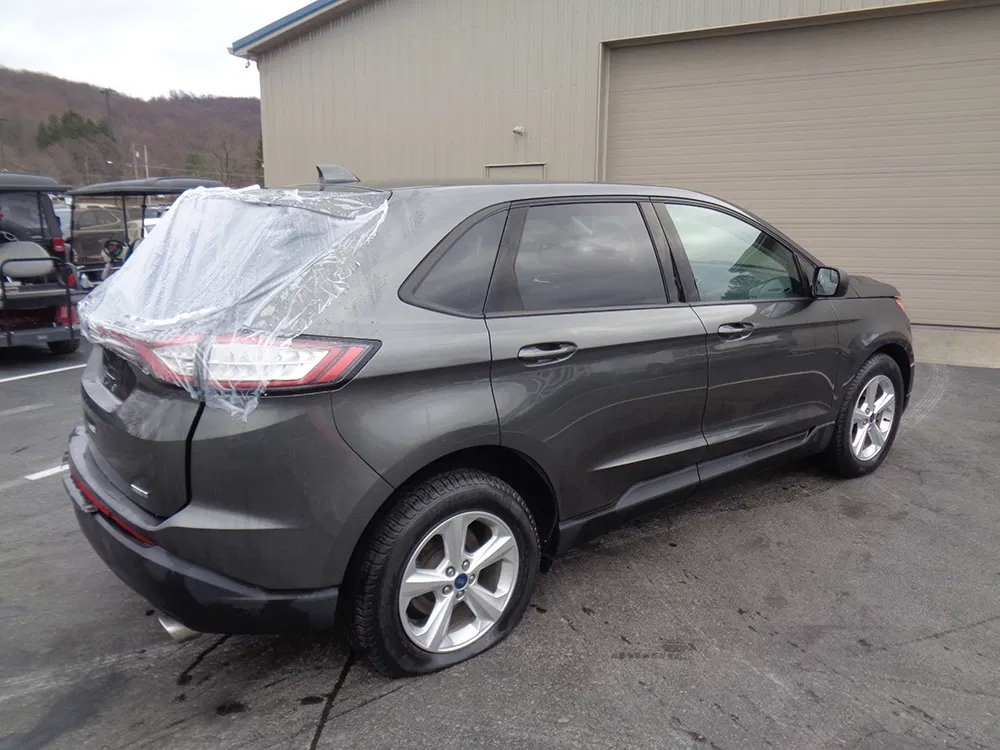 Used 2017 Ford Edge SE AWD/4WD image 2