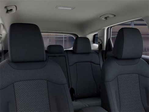 Used 2024 Kia Sportage LX image 27