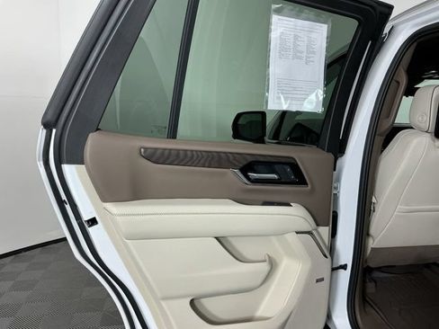 Used 2026 GMC Yukon Denali w/ Denali Reserve Package AWD/4WD image 28