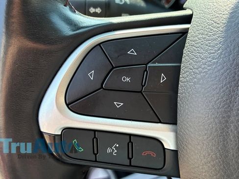Used 2018 Jeep Compass Trailhawk AWD/4WD image 27