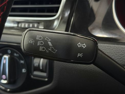 Used 2018 Volkswagen GTI 4-Door FWD image 30