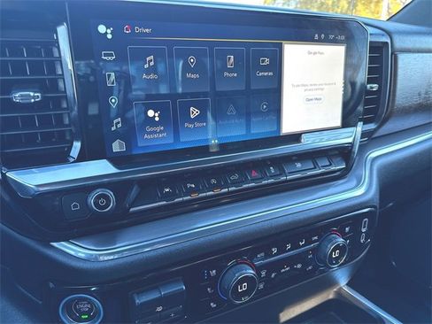 Used 2024 Chevrolet Silverado 1500 High Country w/ Technology Package image 13