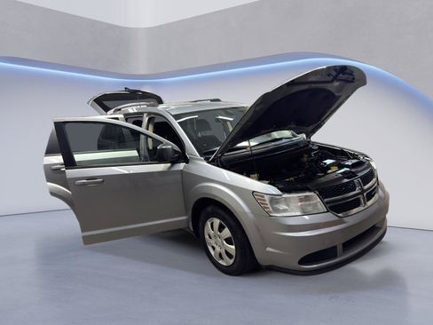 Used 2018 Dodge Journey SE w/ Popular Equipment Group FWD image 9