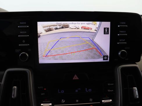 Used 2021 Kia Sorento S w/ Panoramic Sunroof Package AWD/4WD image 12