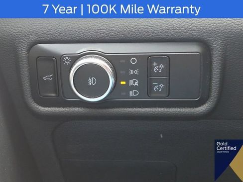 Used 2023 Ford Explorer XLT w/ Equipment Group 202A AWD/4WD image 31