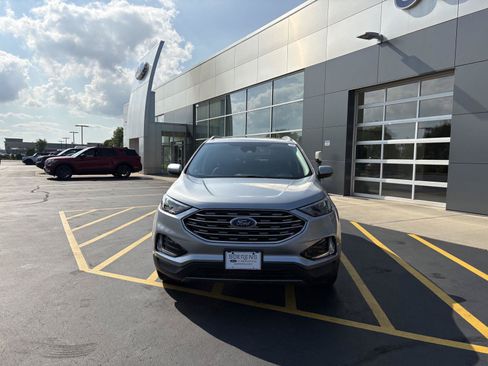 Used 2022 Ford Edge SEL w/ Convenience Package AWD/4WD image 2