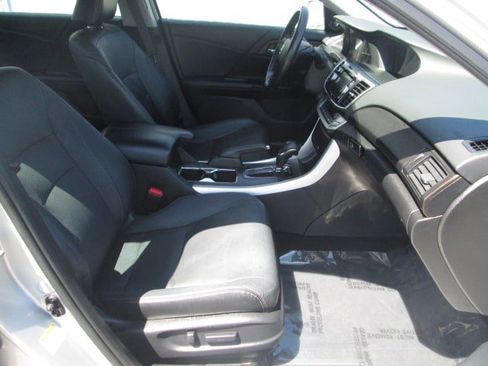 Used 2015 Honda Accord EX-L image 13