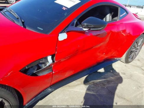 Used 2019 Aston Martin V8 Vantage Coupe image 23