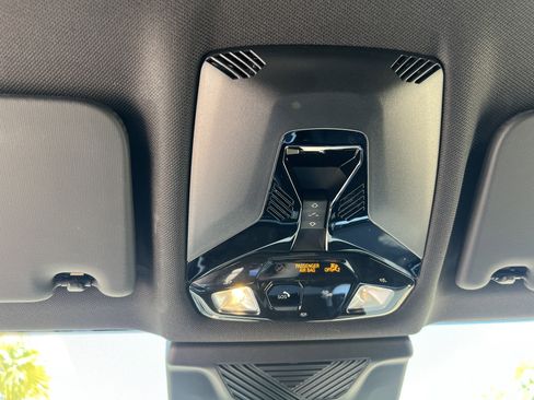 Used 2025 BMW X1 xDrive28i image 38