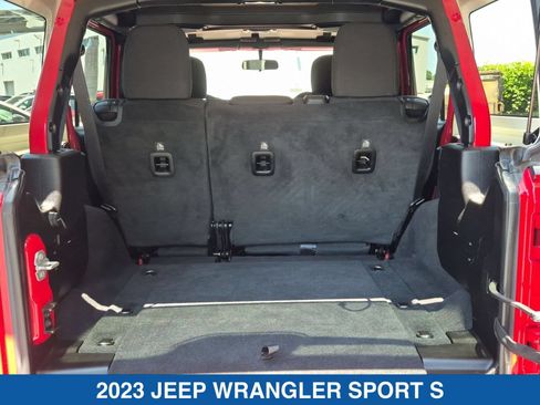 Used 2023 Jeep Wrangler Unlimited Sport AWD/4WD image 5