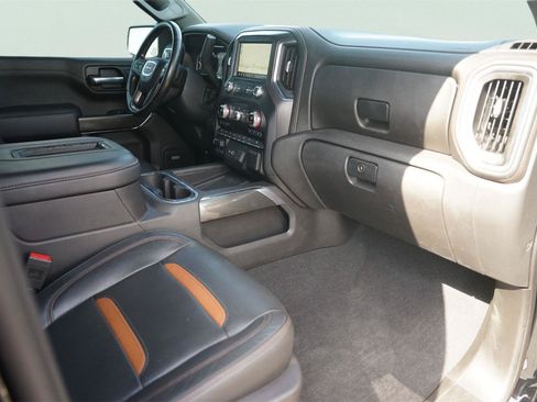Used 2020 GMC Sierra 1500 AT4 w/ AT4 Premium Package AWD/4WD image 18