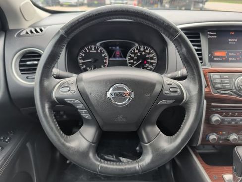 Used 2017 Nissan Pathfinder Platinum w/ Cargo Package AWD/4WD image 25