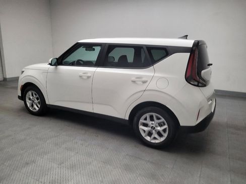 Used 2025 Kia Soul S image 3