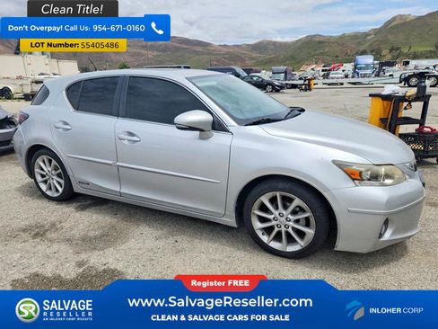 Used 2013 Lexus CT 200h w/ Premium Pkg w/Navigation FWD image 5