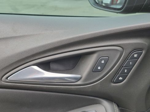 Used 2021 Buick Encore GX Essence w/ Advanced Technology Package image 19