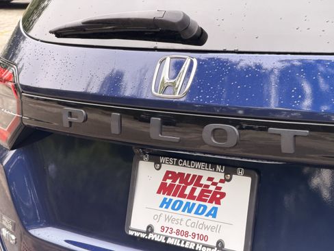 Used 2023 Honda Pilot EX-L image 28
