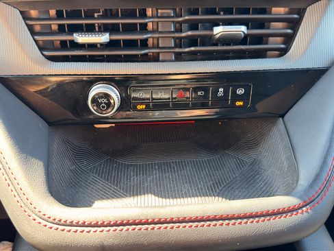 Used 2025 Ford Explorer ST-Line AWD/4WD image 24