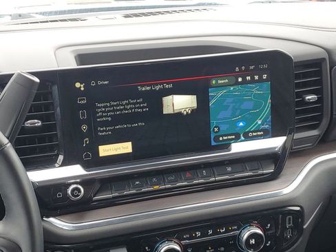 Certified 2025 GMC Sierra 1500 SLT image 30