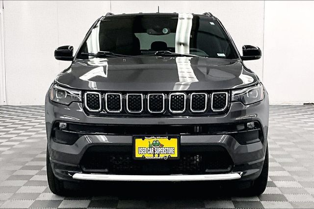 Used 2024 Jeep Compass Limited w/ Elite Group AWD/4WD image 4