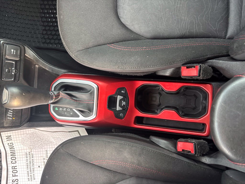 Used 2019 Jeep Renegade Trailhawk AWD/4WD image 17