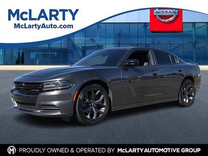 Used 2020 Dodge Charger SXT w/ Blacktop Package