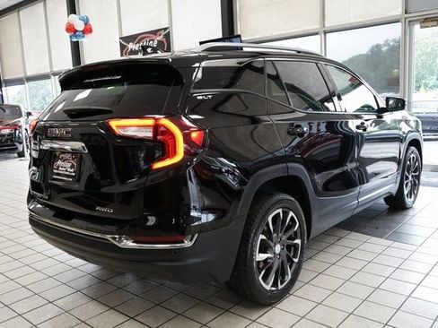 Used 2022 GMC Terrain SLT w/ Infotainment Package II image 16