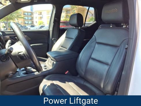 Certified 2022 Chevrolet Traverse High Country w/ LPO, Floor Liner Package FWD image 15