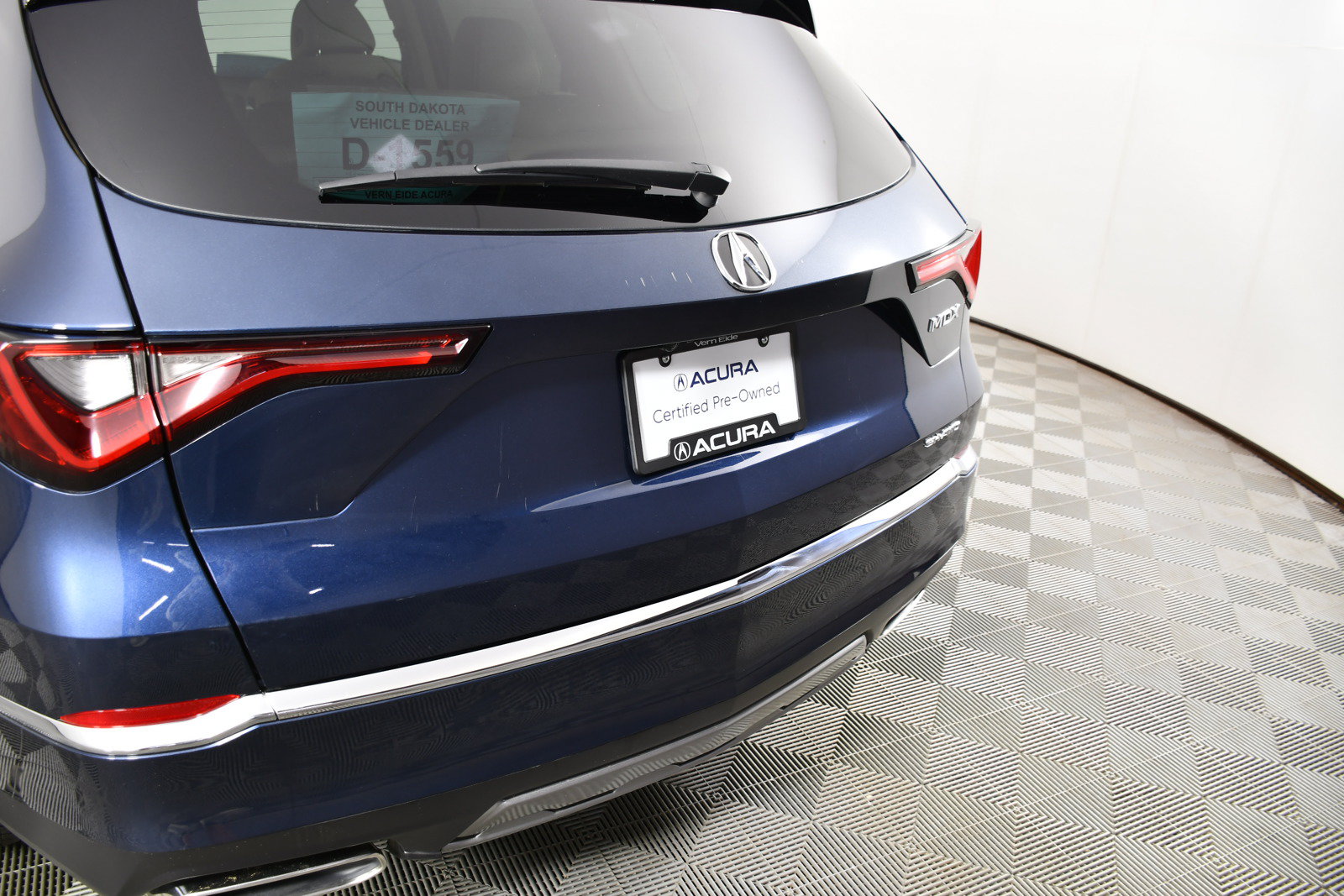Used 2025 Acura MDX SH-AWD image 15