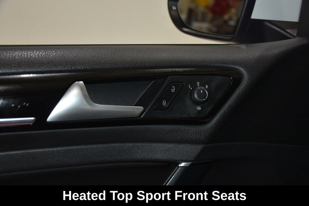 Used 2015 Volkswagen GTI SE FWD image 26