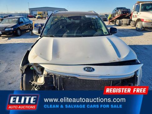 Used 2021 Kia Seltos S image 10