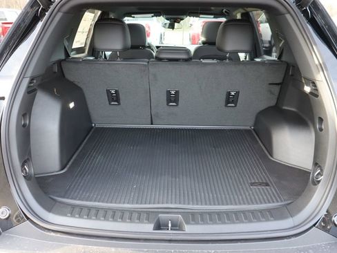 New 2026 Chevrolet Equinox LT w/ Convenience Package II image 11