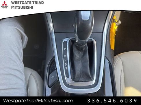 Used 2017 Ford Edge Titanium w/ Technology Package FWD image 22